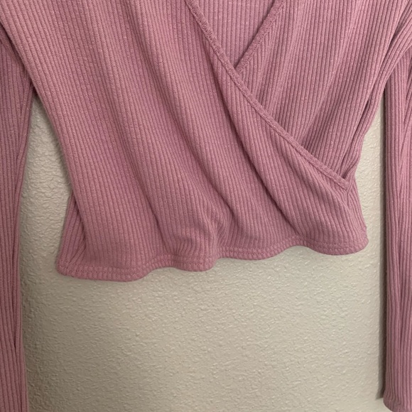 Forever 21 Pink Cropped Shirt - Picture 4 of 5